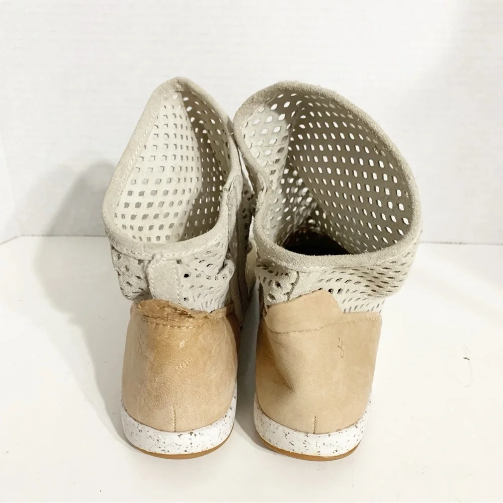 EMU Australia Numeralla Perforated Suede/Nubuck Upper Boots Pull On Lightweight